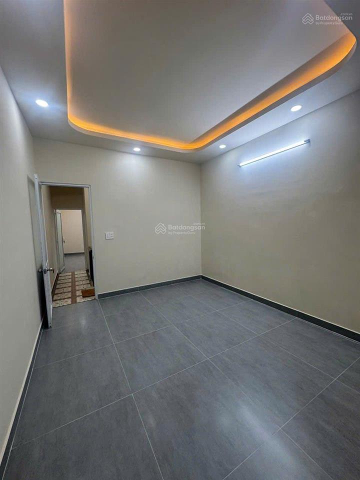 Tôi cần bán nhà mới đẹp hóc môn trung đông 12