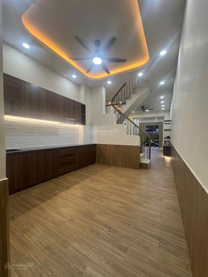 Tôi cần bán nhà mới đẹp hóc môn trung đông 12