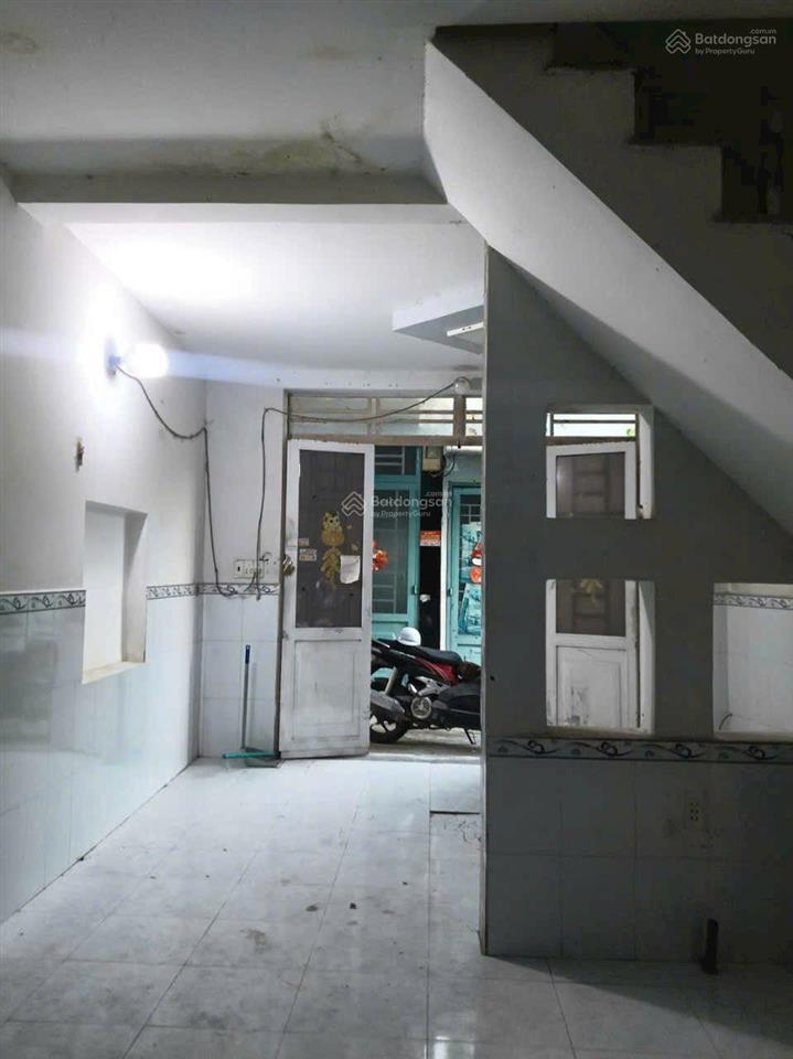 Tôi cần bán căn nhà cũ hóc môn
