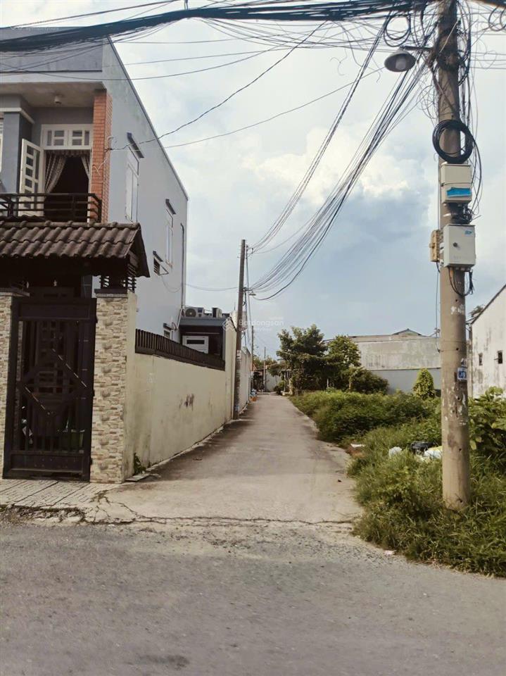 Tôi cần bán căn nhà cũ hóc môn