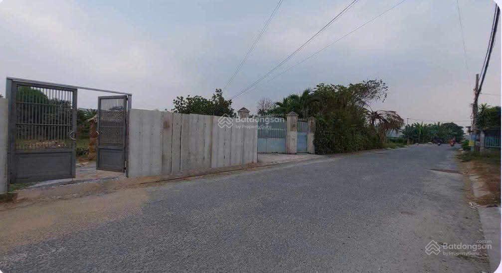 Cần bán lô đất mặt tiền đường nhựa nguyễn thị đành
