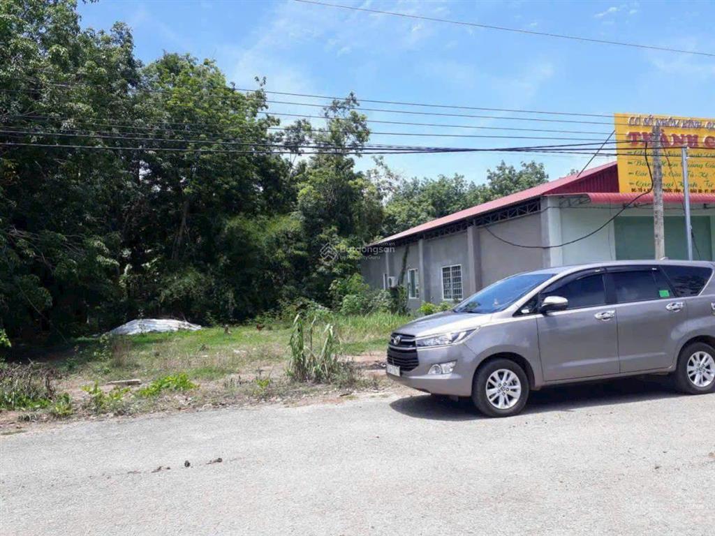 Cần tiền bán đất mặt tiền đường nhựa cần lỗ