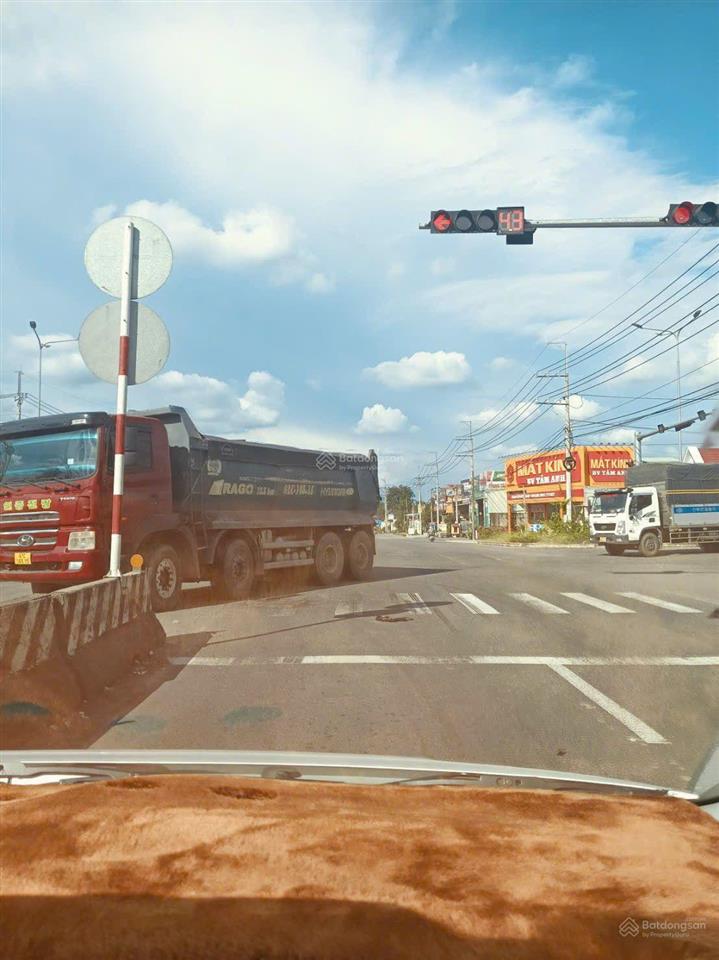Tôi cần bán lô đất mặt tiền đường nhựa trảng sắn khu sung túc