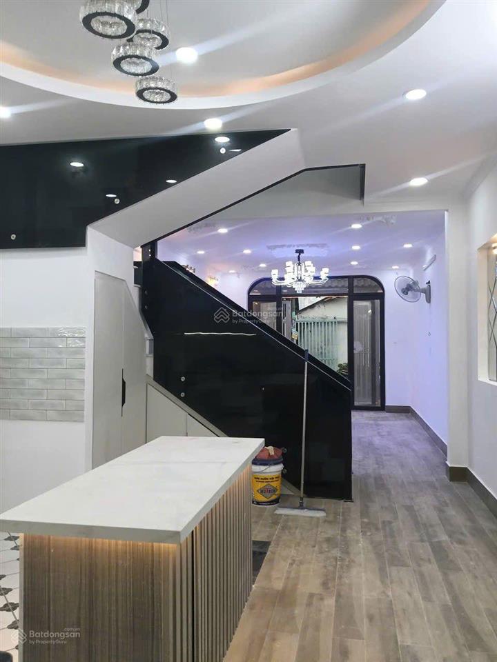 Tôi cần bán nhà hóc môn thới tam thôn 17