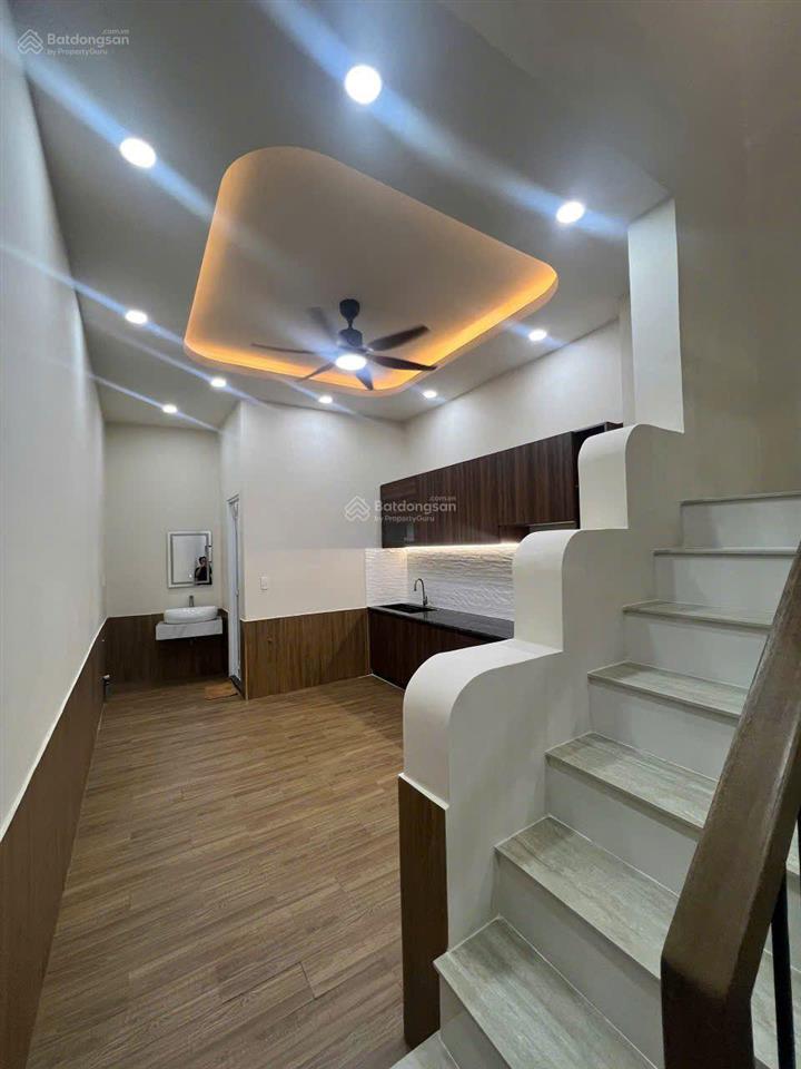 Tôi cần bán nhà hóc môn hẻm 3m xe hơi