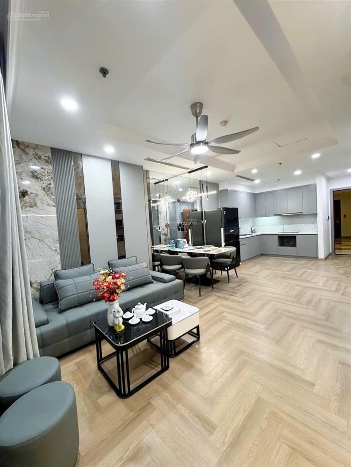 Bán gấp căn hộ times city park hill, diện tích 80m, giá 10.3 tỷ.  0913 406 ***