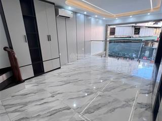 Hiếm! nhà hoàng văn thụ  ô tô vào nhà thang máy 40m chỉ 17.x tỷ full nội thất  0913 406 ***
