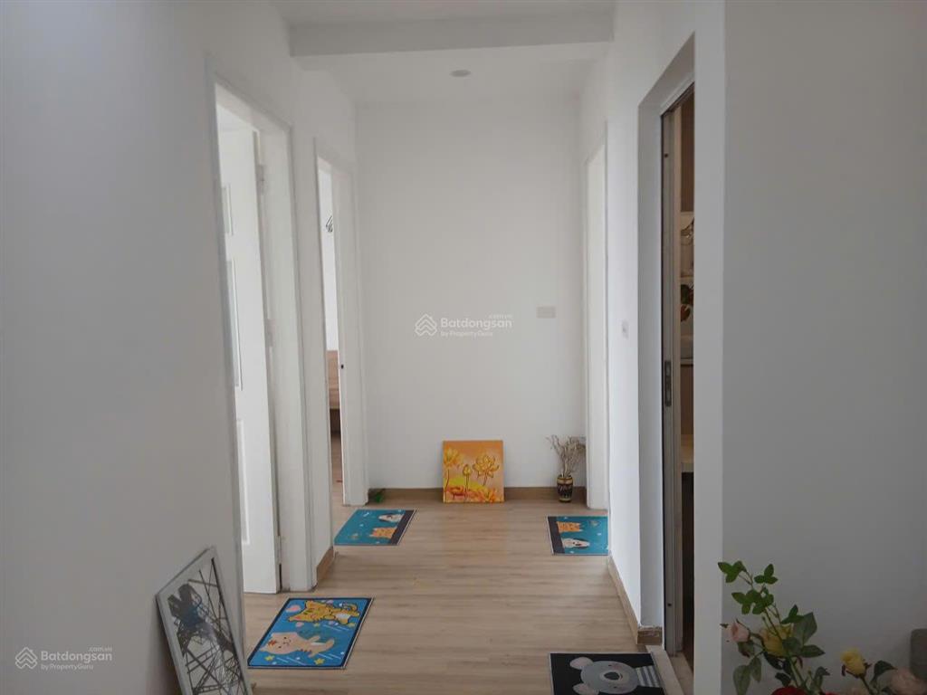 Bán căn hộ chung cư việt hưng tầng 14 ct10. 5,5 tỷ