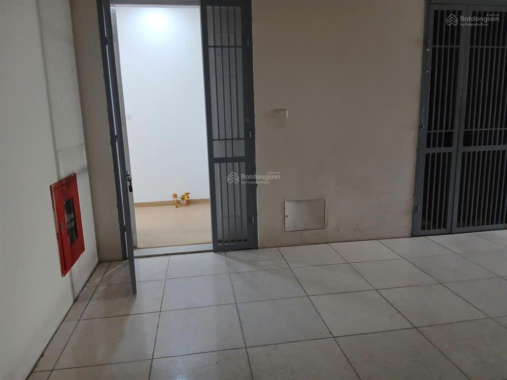 Bán căn hộ chung cư việt hưng tầng 14 ct10. 5,5 tỷ