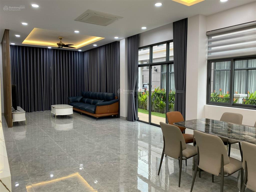 Cho thuê biệt thự tại zeitgeist  200m², 4pn, 5wc  giá 55 tr