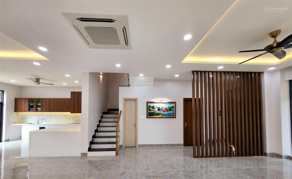 Cho thuê biệt thự tại zeitgeist  200m², 4pn, 5wc  giá 55 tr