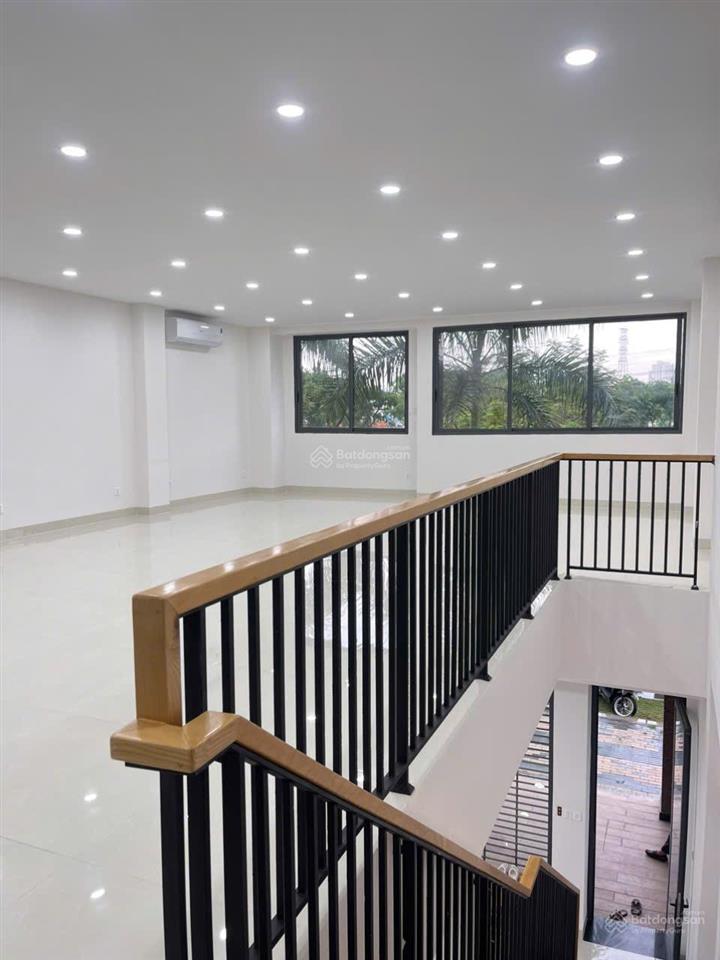 Cho thuê shophouse e210, zeit nhà deco đẹp. có tm  45 tr