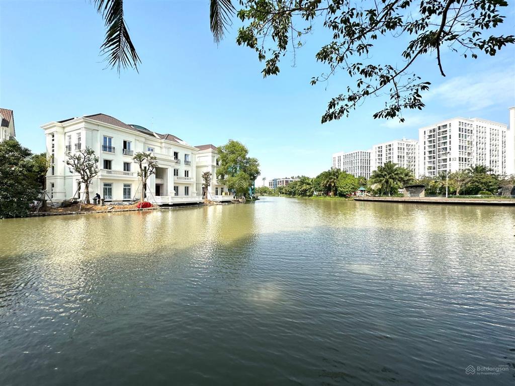Giá tốt, giá chuẩn, đơn lập, nguyệt quế, 328m2, 115 tỷ, trung tâm gần hồ 12ha harmony, 0932 533 ***