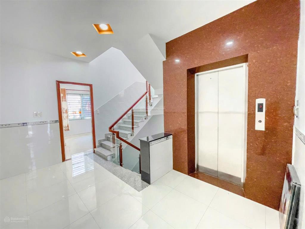 Bán nhà phố 183 hà huy giáp tp.hcm diện tích 5x25m chỉ đưa trước giá 7.5 tỷ nhận nhà