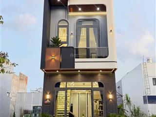 Bán nhà mặt phố tại số 32 hồ văn cống, 3pn, 120m2 , tphcm