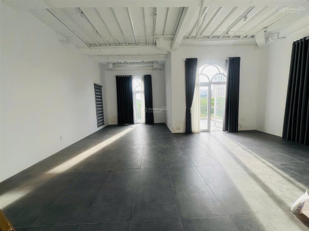 Chủ ngộp nh cần bán gấp biệt thự đơn lập view sông venica khang điền, giá chỉ 165 triệu/m2