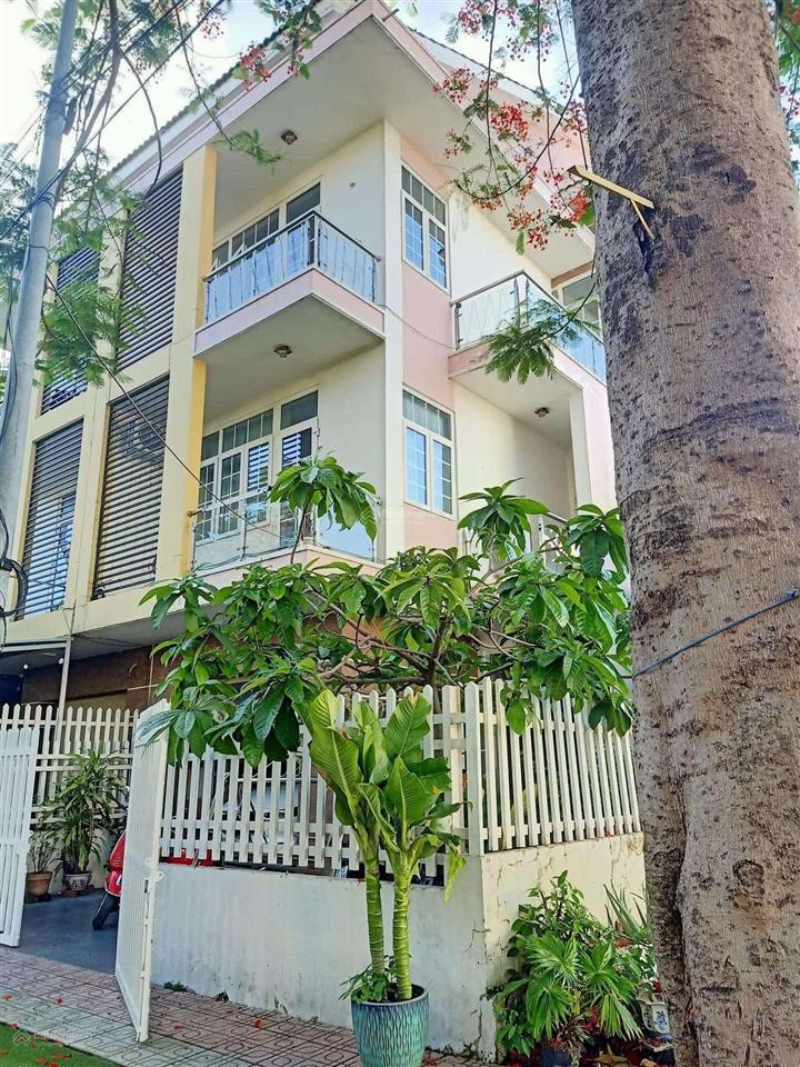 Bán biệt thự song lập topia 8x20m, sổ đầy đủ, full nội thất