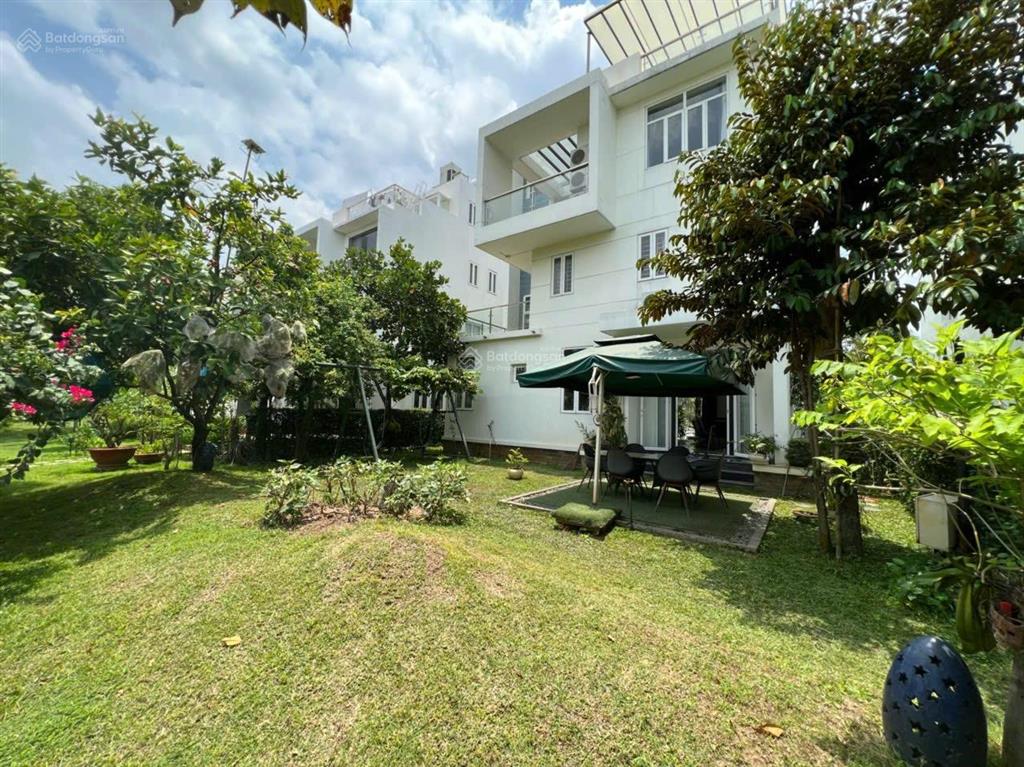 Bán biệt thự đơn lập villa park view sông 320m2