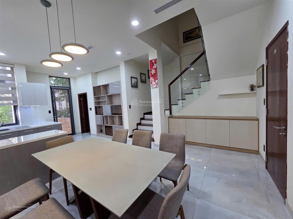 Bán biệt thự lucasta khang điền 9.5mx17.5m hướng nam mát mẻ