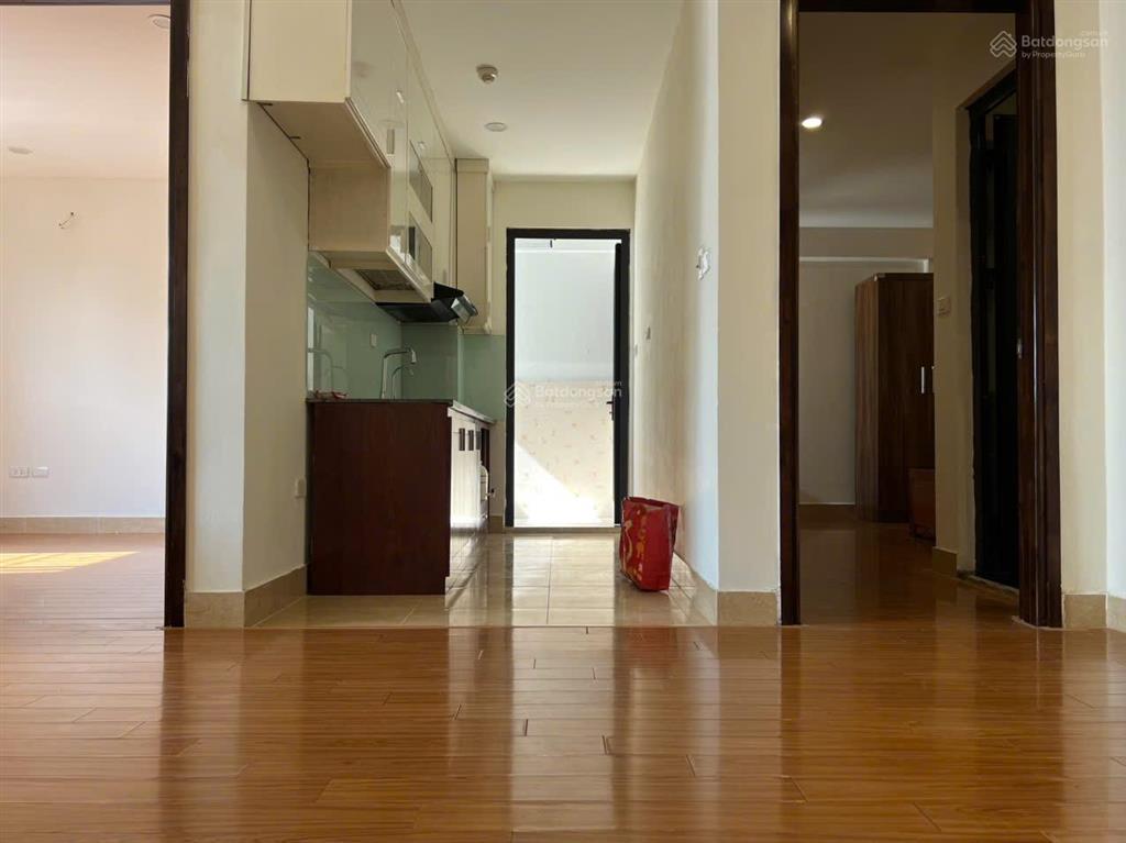 Bán căn 67m2 tòa b1b2 ct2 tây nam linh đàm, sổ đỏ 2 ngủ 2wc giá 5.x tỷ.  0979 038 ***