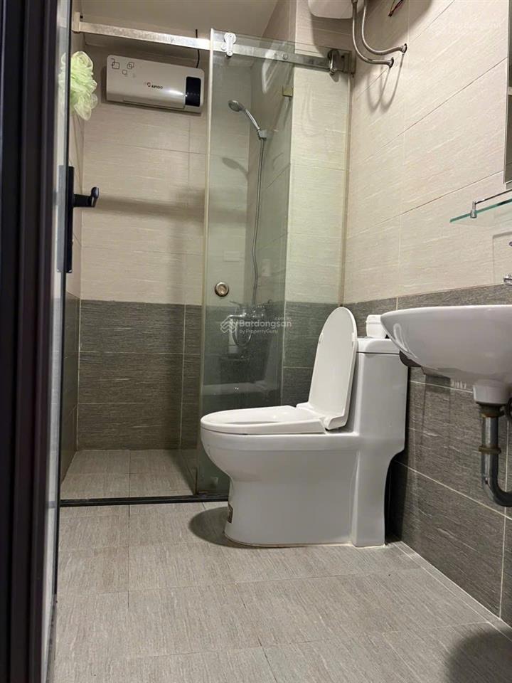 Bán căn 67m2 tòa b1b2 ct2 tây nam linh đàm, sổ đỏ 2 ngủ 2wc giá 5.x tỷ.  0979 038 ***