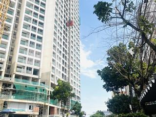 Mt nguyễn lộ trạch đối diện masterise