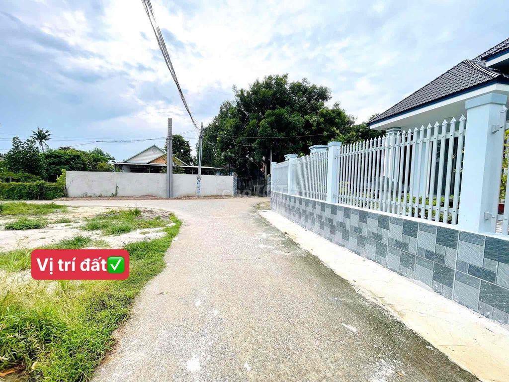 Đất nền ngay Trung Tâm Plaza Chơn Thành