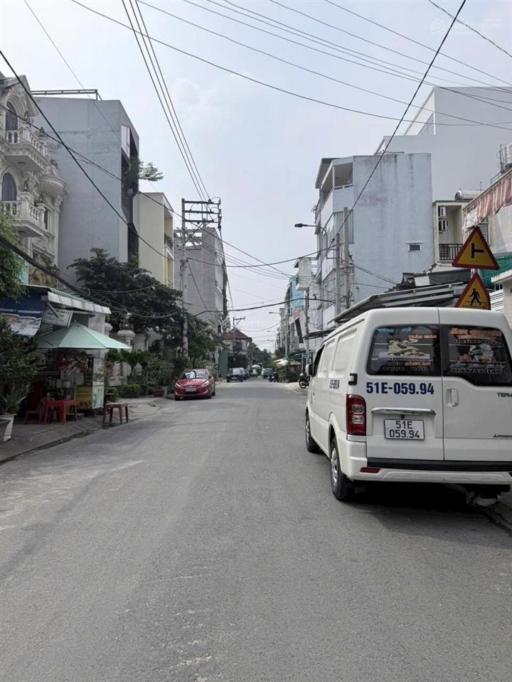 Nhà mặt tiền hẻm 23 đường nguyễn hữu tiến dt 6x20 cấp 4 bán 14,5 tỷ  0946 567 *** hiểu