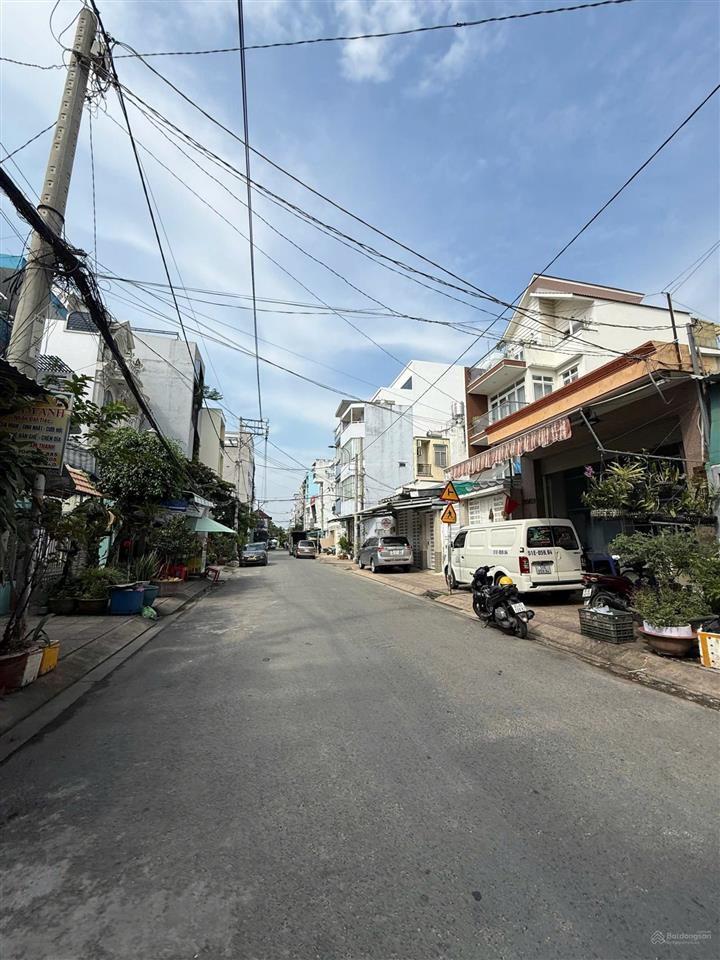 Nhà mặt tiền hẻm 23 đường nguyễn hữu tiến dt 6x20 cấp 4 bán 14,5 tỷ  0946 567 *** hiểu