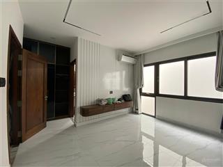 Bán nhà mặt tiền đường trịnh đình trọng dt 5,5x18 đúc 1 trệt 2 lầu sân thượng bán 20 tỷ 0946 567 ***