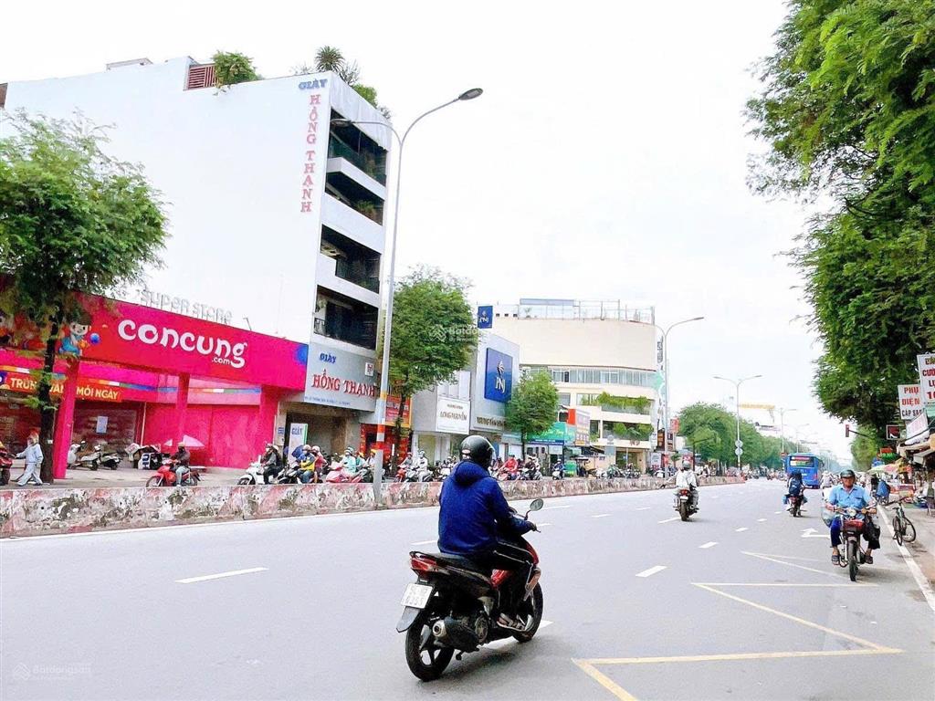 Nhà bán mặt tiền đường lê trọng tấn dt 8x20 đúc 1 trệt 3 lầu và 1 căn cấp 4 bán 38 tỷ