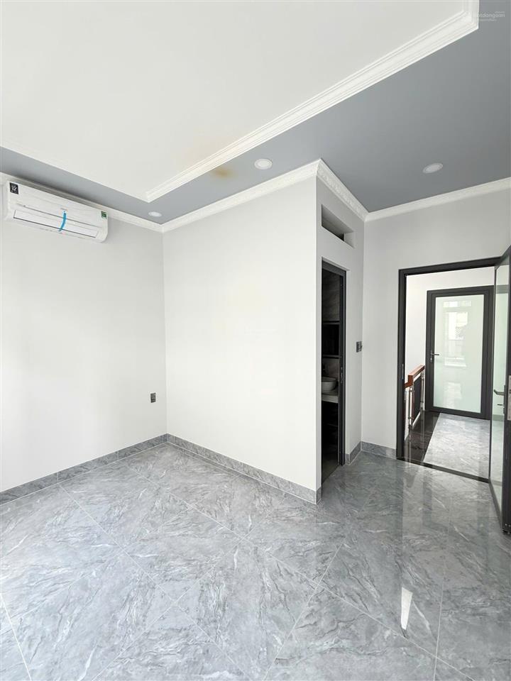 Bán nhà mặt tiền đường số 3 phường bhh diện tích 4x14,5 đúc 1 trệt 2 lầu bán 10,8 tỷ  0946 567 ***