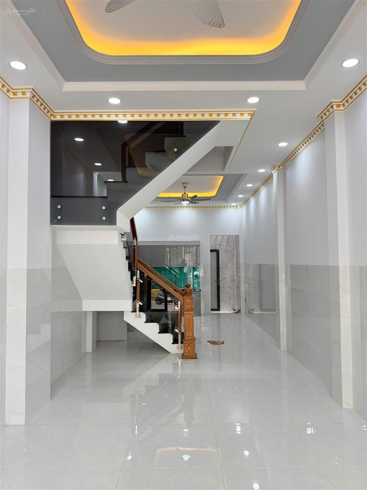 Bán nhà mặt tiền đường số 3 phường bhh diện tích 4x14,5 đúc 1 trệt 2 lầu bán 10,8 tỷ  0946 567 ***