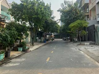 Nhà mặt tiền đường nội bộ phường bhh diện tích 10x21 đúc 3 tấm bán 21,5 tỷ