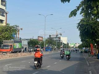Bán nhà mặt tiền 556 đường lê trọng tấn dt 6x25 đúc 1 trệt 1 lửng 4 lầu sân thượng bán 38 tỷ