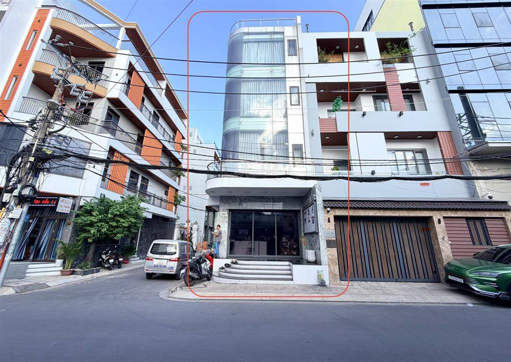 Bán nhà góc 2 mặt tiền 69 đường nguyễn cửu đàm dt 5x17,5 đúc 1 trệt 3 lầu bán 17,9 tỷ  0946 567 ***