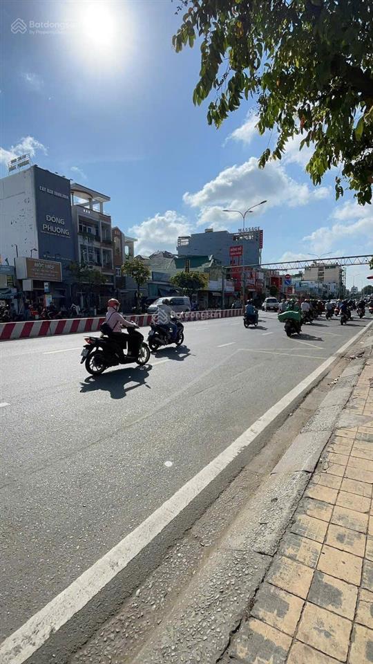 Bán tòa nhà mặt tiền lê trọng tấn, bình tân dt 750m2 đang cho ngân hàng thuê 150 triệu/tháng