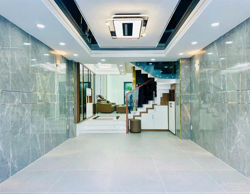 Bán nhà mặt tiền đường số 4, phường bình tân dt 4x16 đúc 1 trệt 1 lửng 3 lầu bán 7,8 tỷ