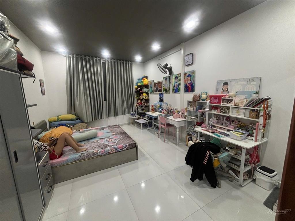 Bán nhà riêng tại trịnh đình trọng, 6,5 tỷ, 79 m2, 2pn, 3wc, pháp lý đầy đủ, đẹp, nhiều tiện ích