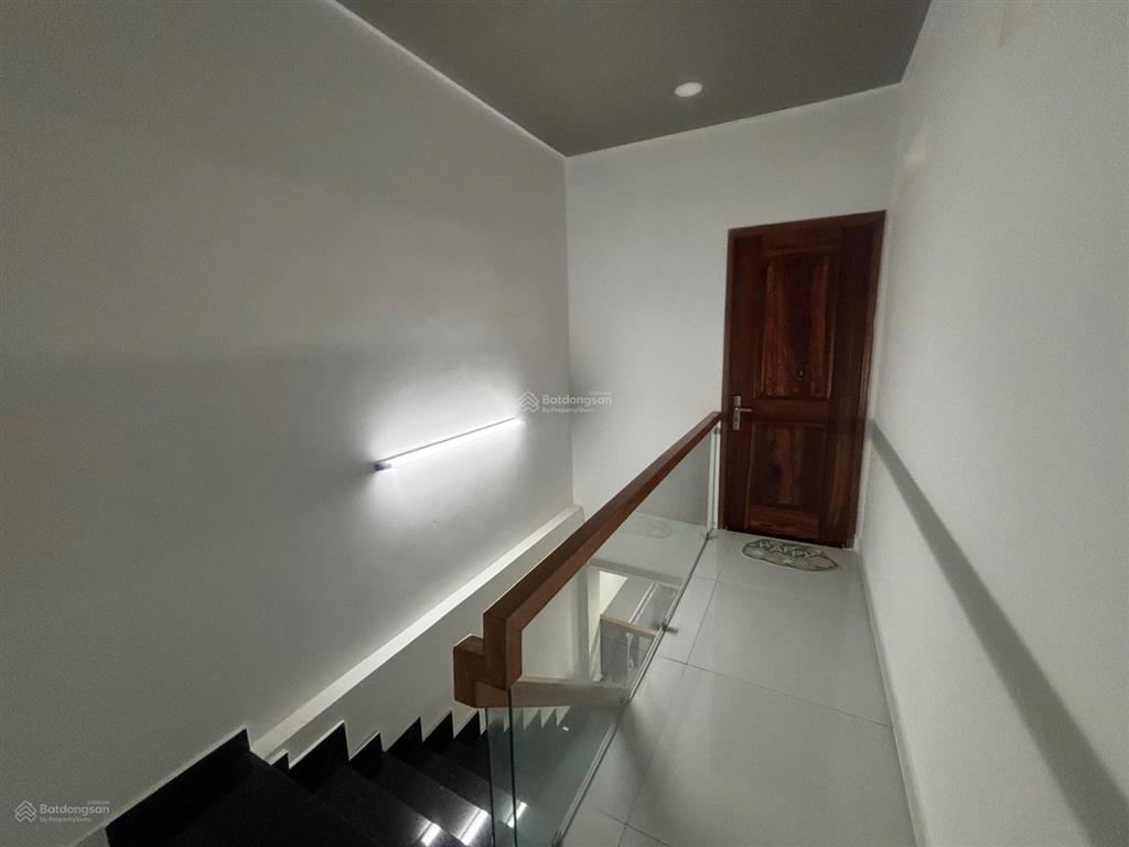 Bán nhà riêng tại trịnh đình trọng, 6,5 tỷ, 79 m2, 2pn, 3wc, pháp lý đầy đủ, đẹp, nhiều tiện ích