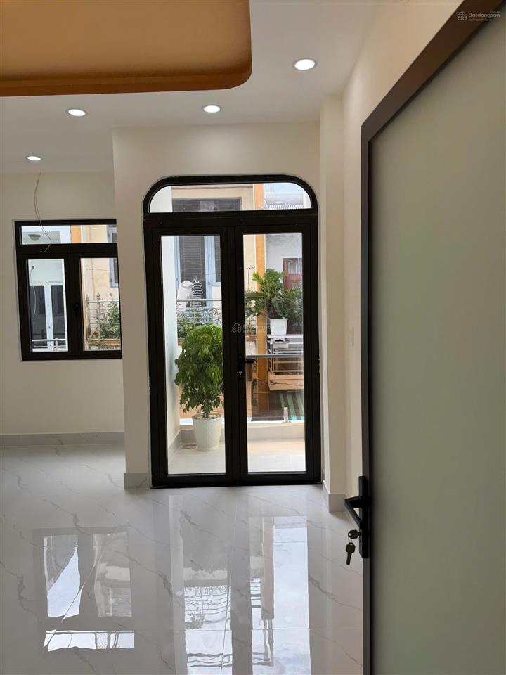 Bán nhà hẻm đường số 15 phường bhh diện tích 4x12,5 đúc 1 trệt 2 lầu bán 6,35 tỷ 