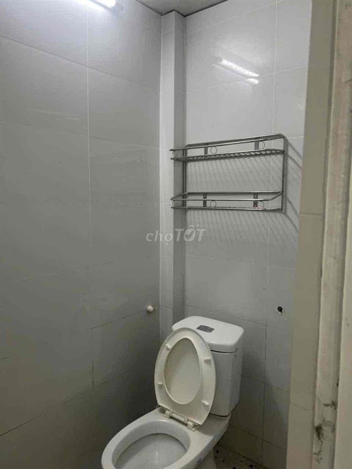 NhàQ7 DTSD 45m2 giá 2,3 tỷ SH