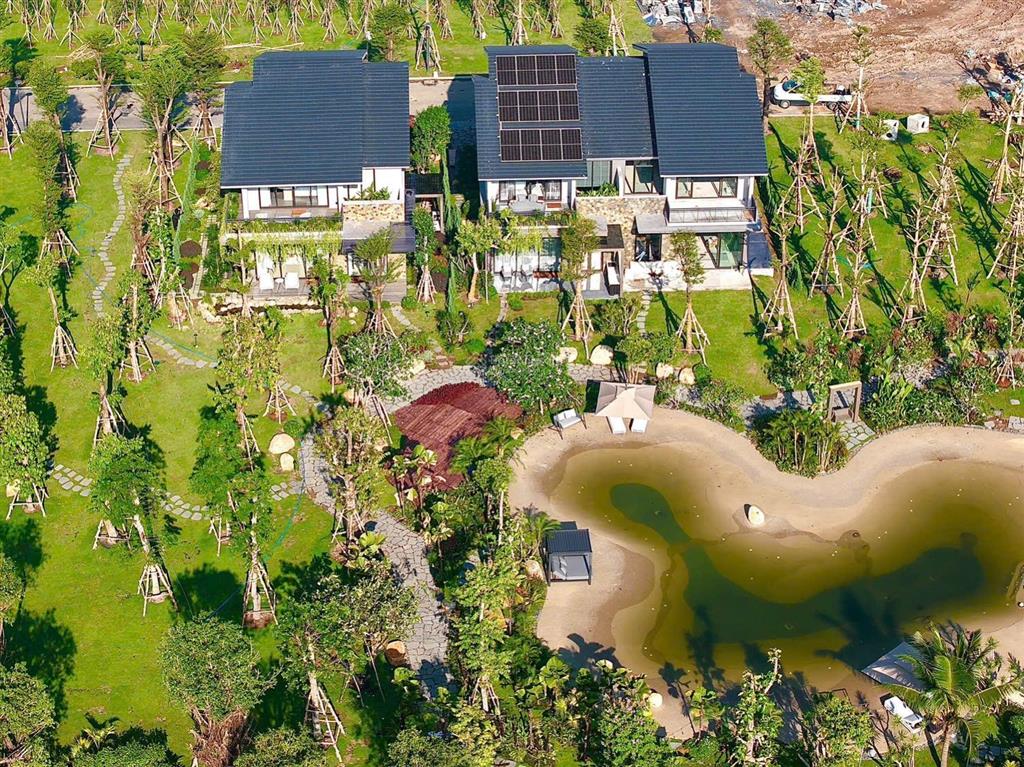 Bán biệt thự song lập rừng view công viên rừng bách 230m2 giá 18tỷ3( ck 10%)