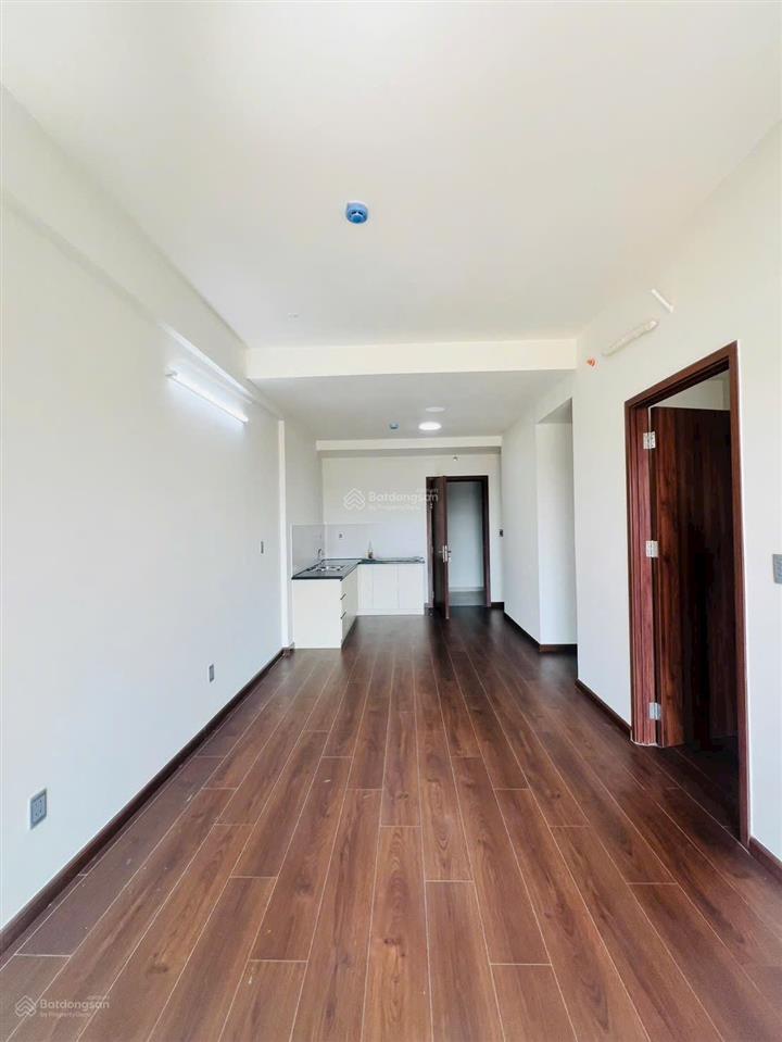 Cần sang nhượng lại căn hộ ehome 63m2 tầng 8 view đông nam giá siêu rẻ 1tỷ580