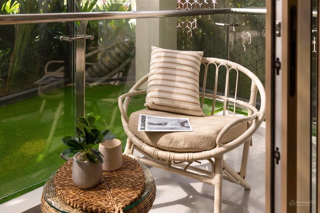 Căn hộ 2pn solaria rise bến lức long an ck 14%.
nhận nhà t9/2027