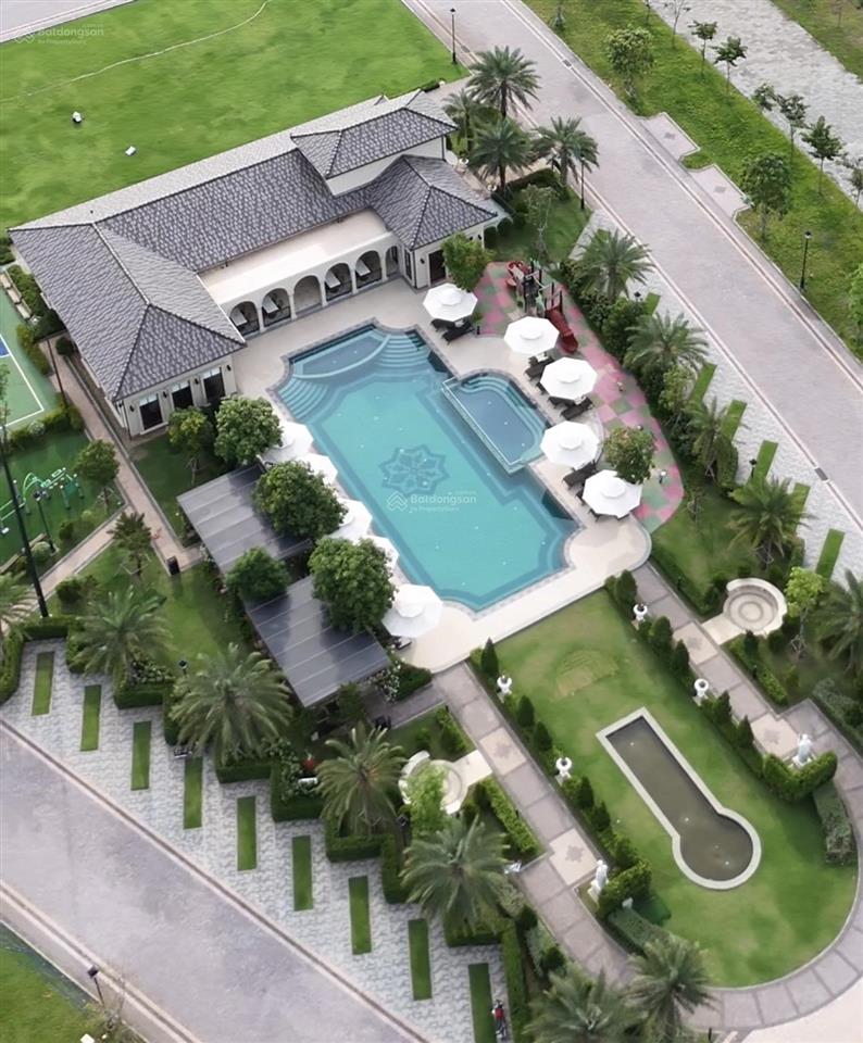 Bán biệt thự park village 1 trệt 2 lầu giá siêu tốt (14tỷ2), giá gốc 17tỷ2.