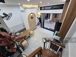 Bán nhà hẻm 3/2, quận 10  gần chợ hoa hồ thị kỷ  dt 5x5m  3 tầng  vào ở liền  giá 4.79 tỷ