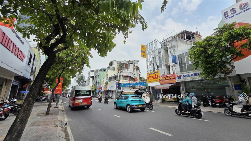 Bán nhà mặt tiền đinh tiên hoàng, quận 1, 60m2, 4 tầng, thang máy, đang cho thuê 90tr/th, 18.2 tỷ