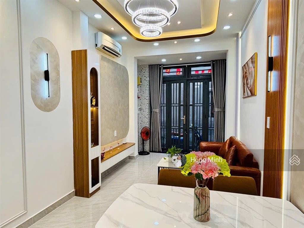 Bán nhà hẻm trần khắc chân, phú nhuận, 4 tầng, 4pn, mới, đẹp, full nội thất, vào ở liền, 6.75 tỷ