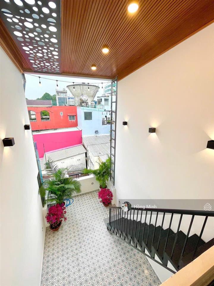 Bán nhà hẻm trần khắc chân, phú nhuận, 4 tầng, 4pn, mới, đẹp, full nội thất, vào ở liền, 6.75 tỷ